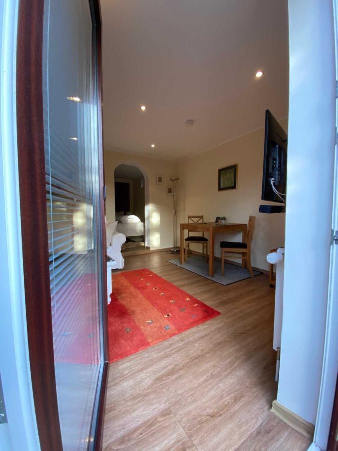 App 3 Apartment List Exterior photo
